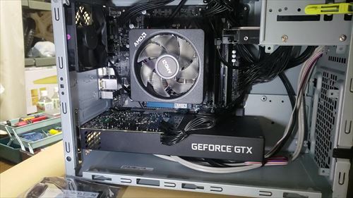 初めての無線LANボード取付。PCはマウスコンピュータのデスクトップ